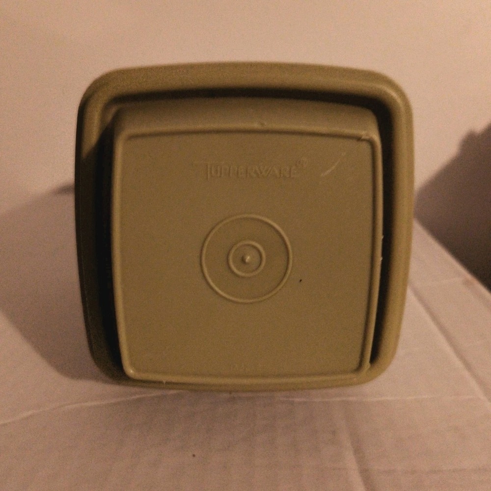 VTG Tupperware Pick A Deli Small IL Pickle Keeper Avocado Green 3 Piece 1330 - Picture 2 of 3